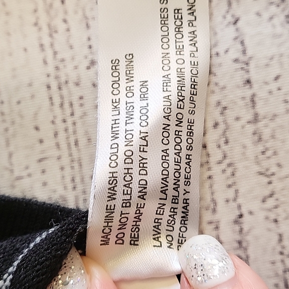 Carolyn Taylor Black and White Stripe Sweater with White Collared Shirt Size L - Picture 7 of 7